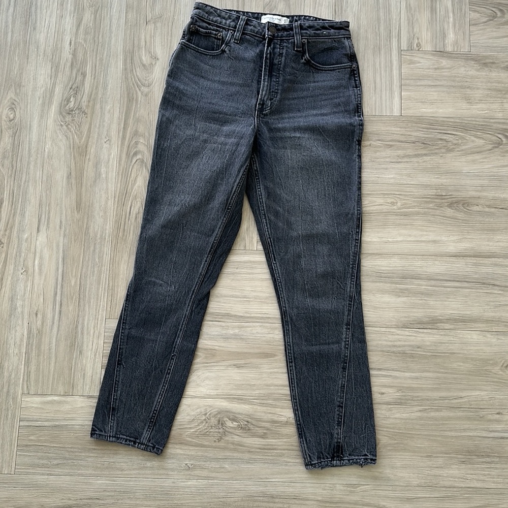 Abercrombie and Fitch High Rise Skinny Jeans - Picture 3 of 4